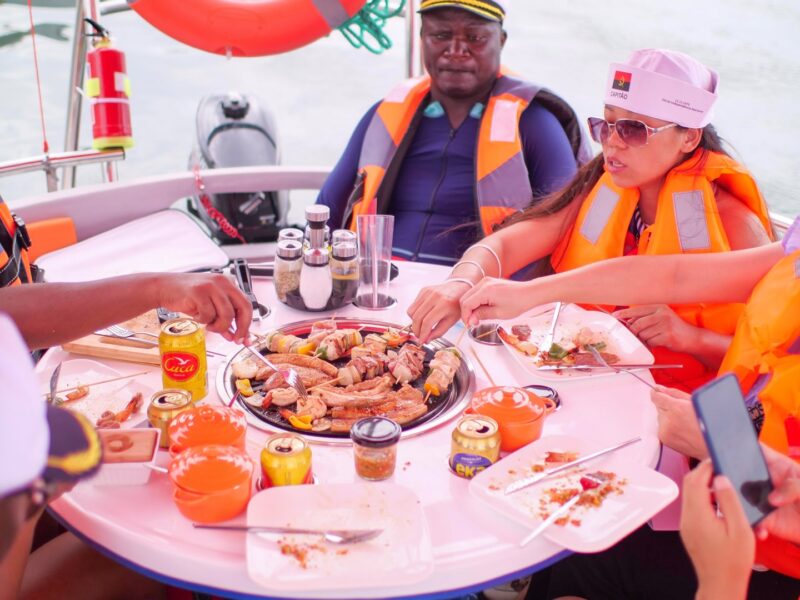 Luanda BBQ boat 360